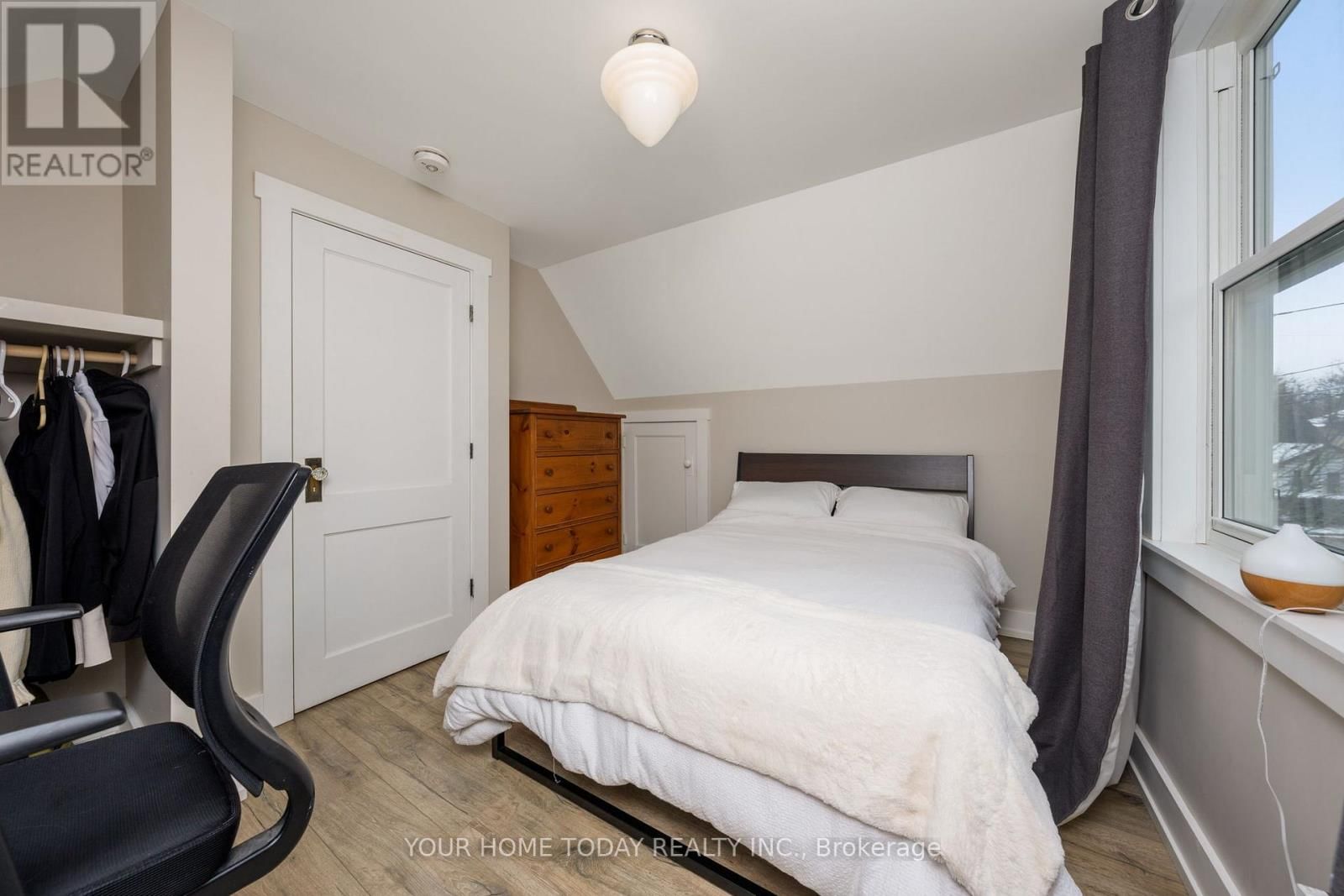 29 NORMANDY BOULEVARD Image 20