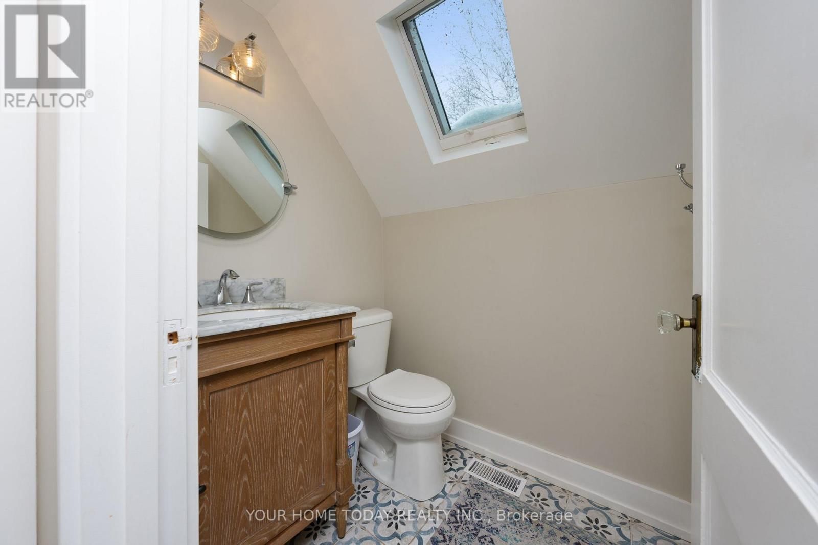 29 NORMANDY BOULEVARD Image 22