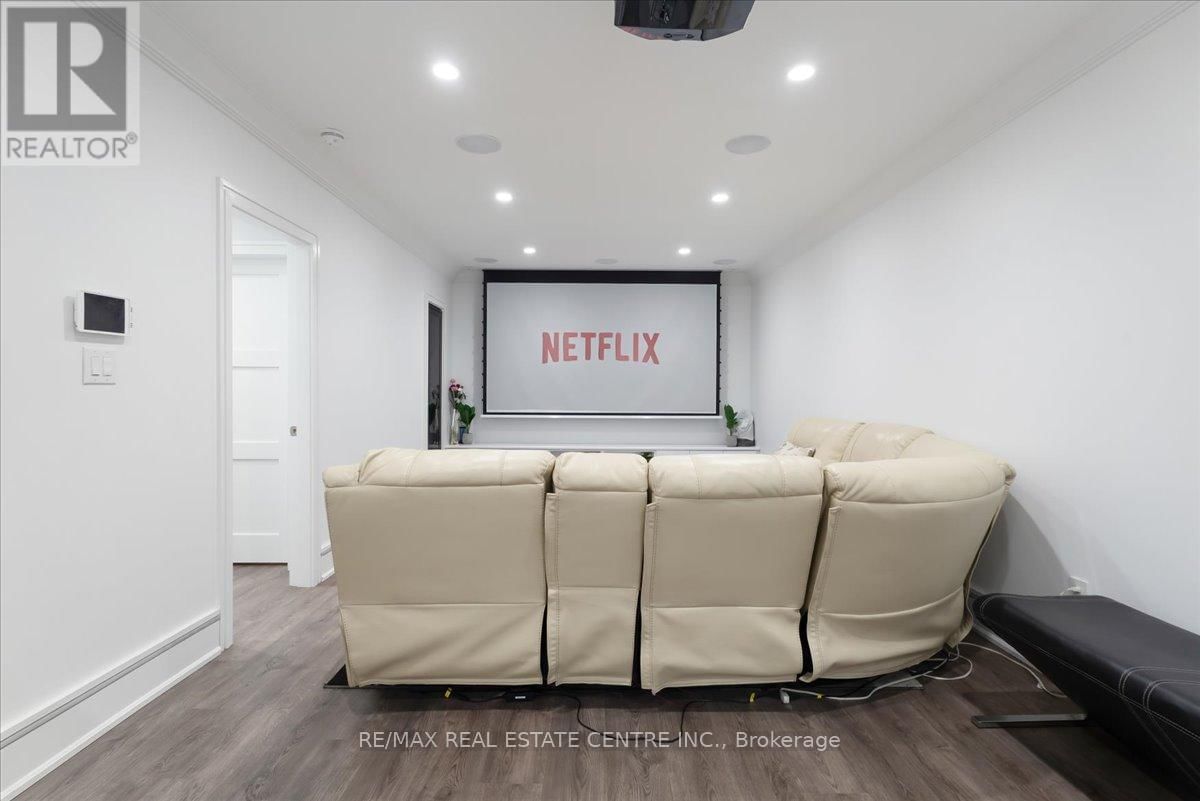 64 AVIEMORE DRIVE Image 39