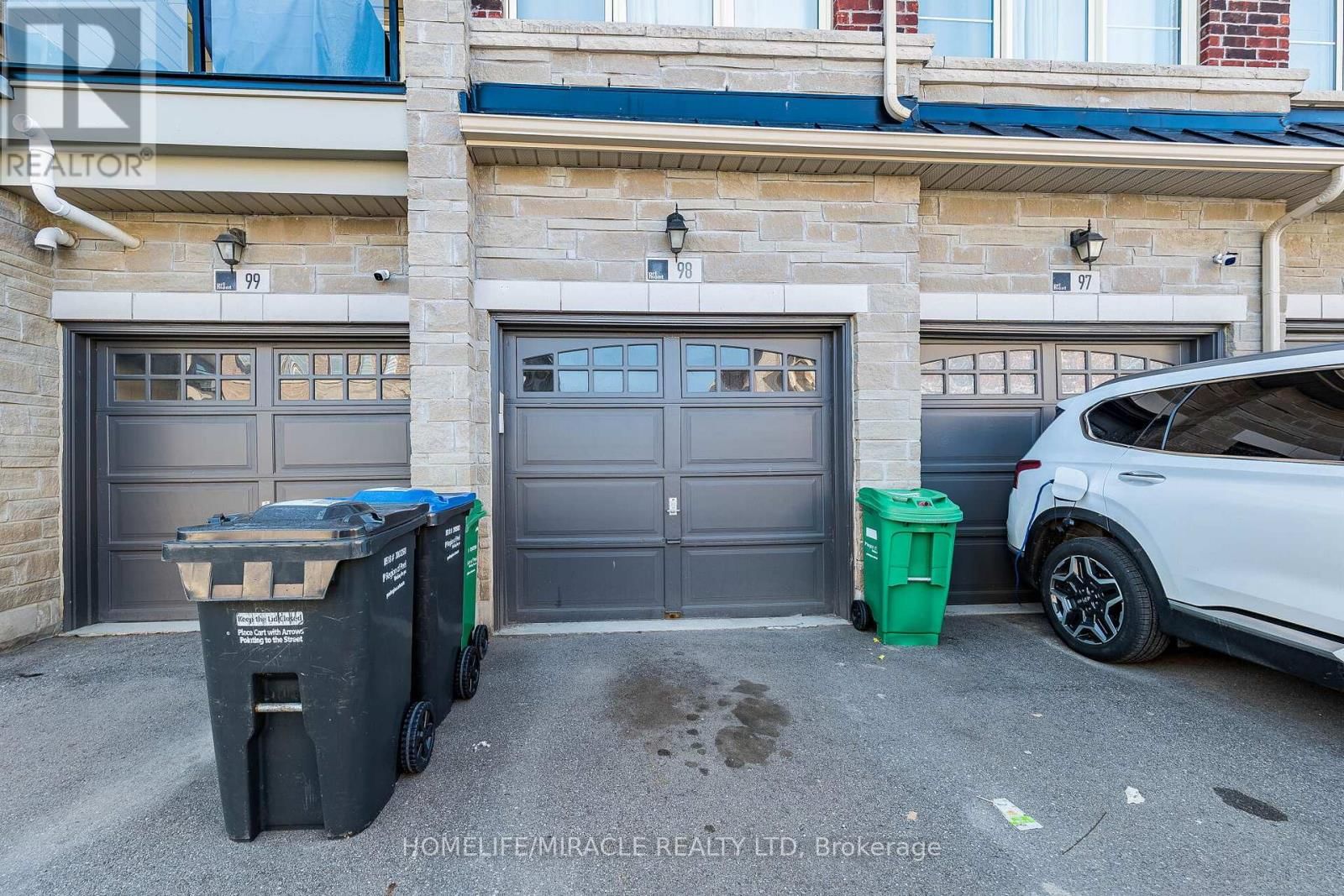 98 - 200 VETERANS DRIVE Image 39