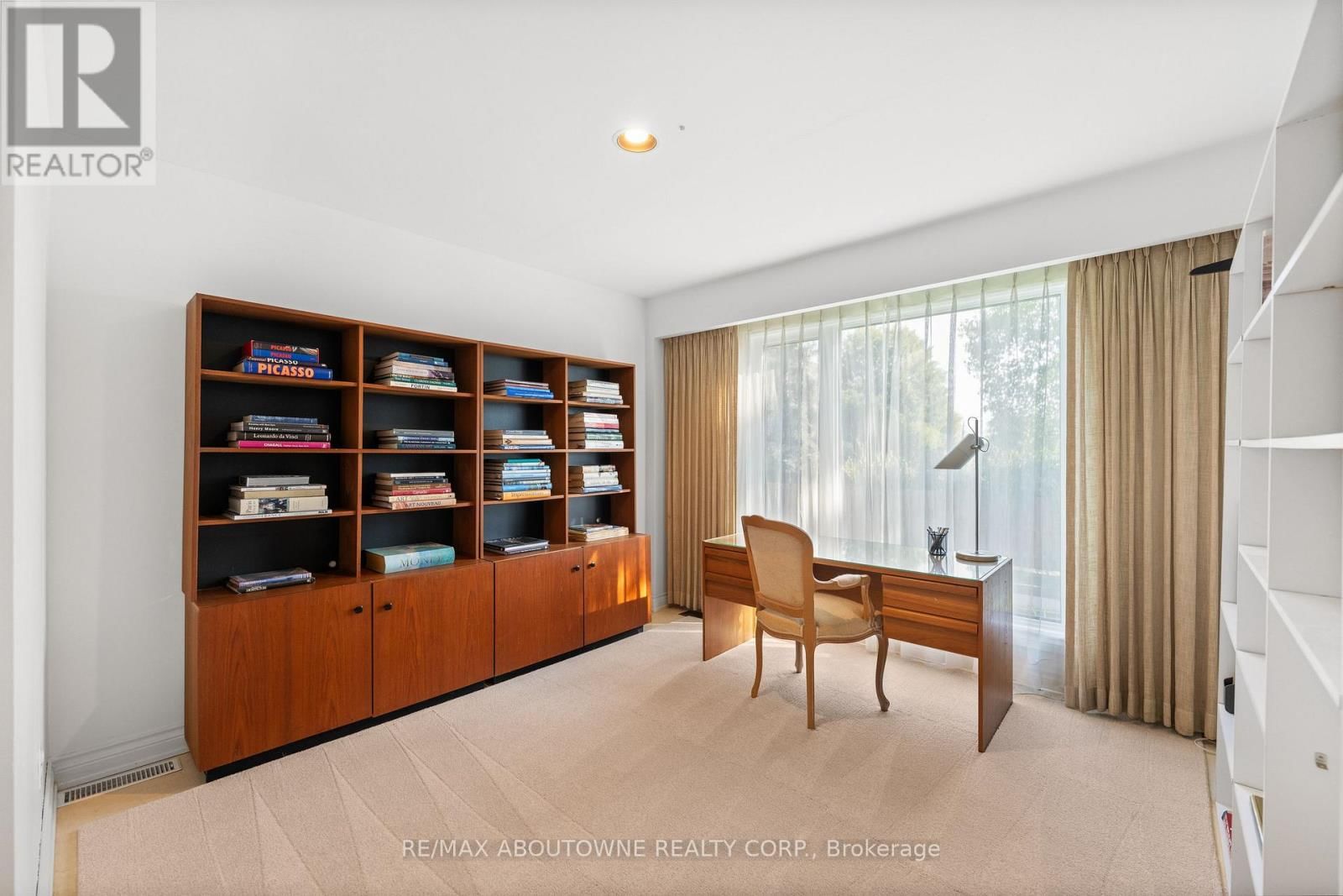 20 ARKENDO DRIVE Image 17