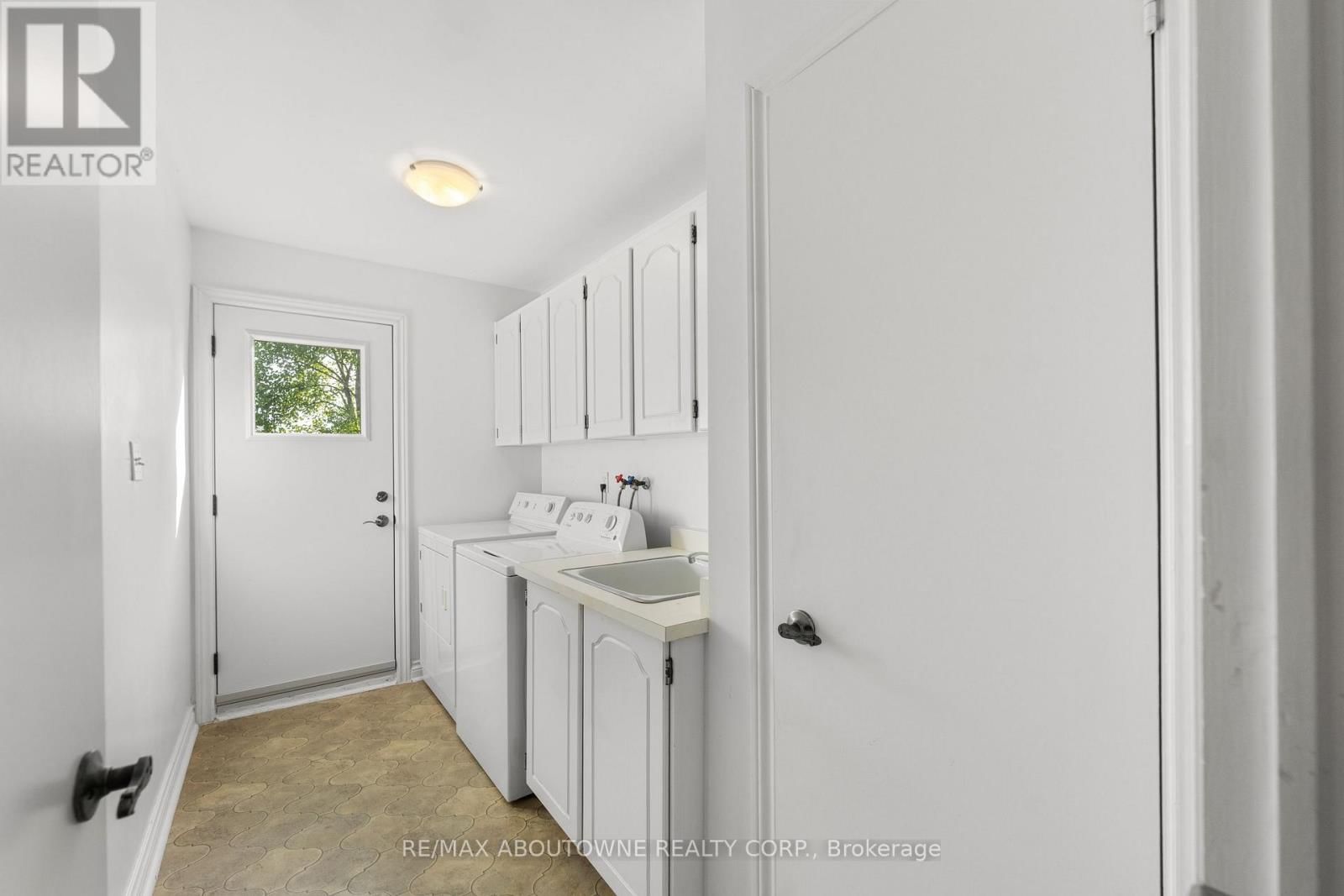 20 ARKENDO DRIVE Image 18