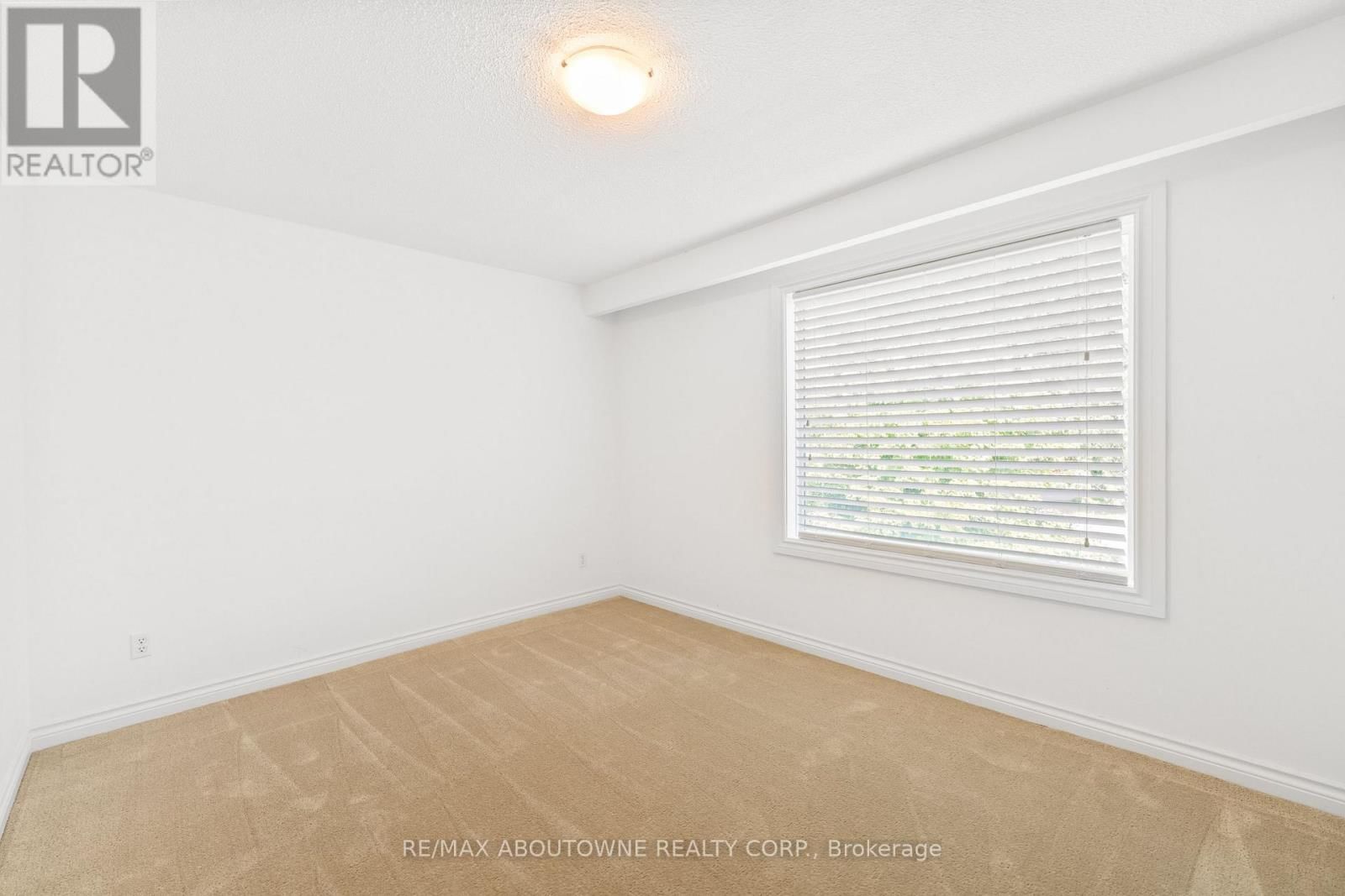 20 ARKENDO DRIVE Image 26