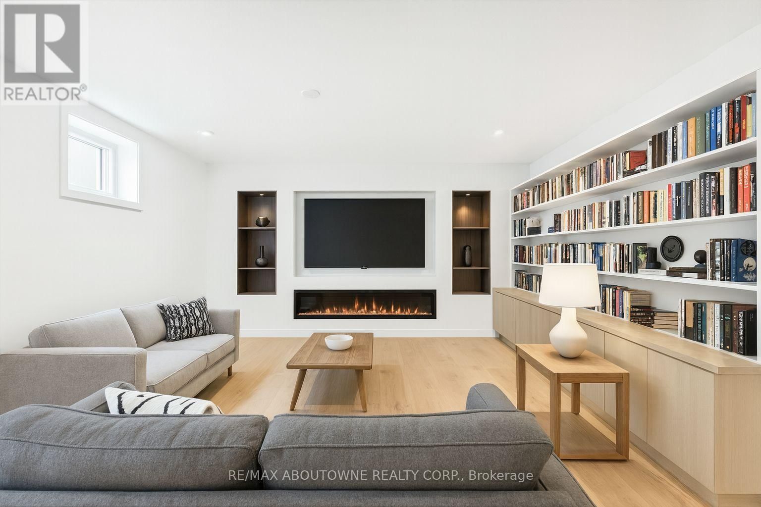 20 ARKENDO DRIVE Image 42