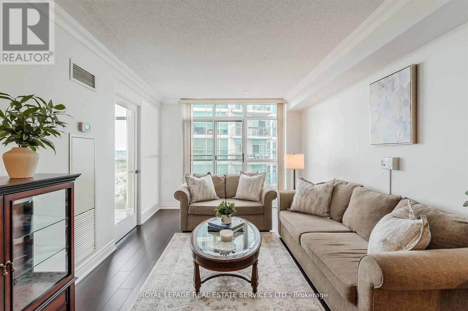 1109 - 3 MARINE PARADE DRIVE Image 10