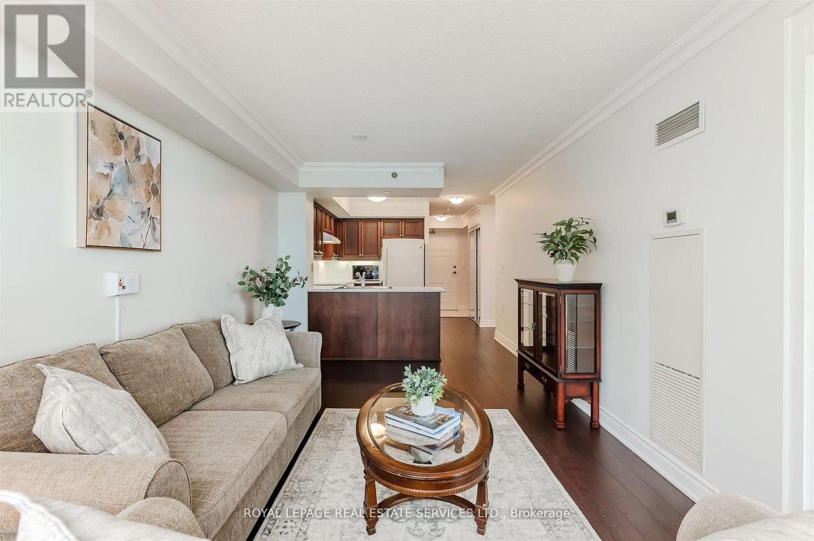 1109 - 3 MARINE PARADE DRIVE Image 13