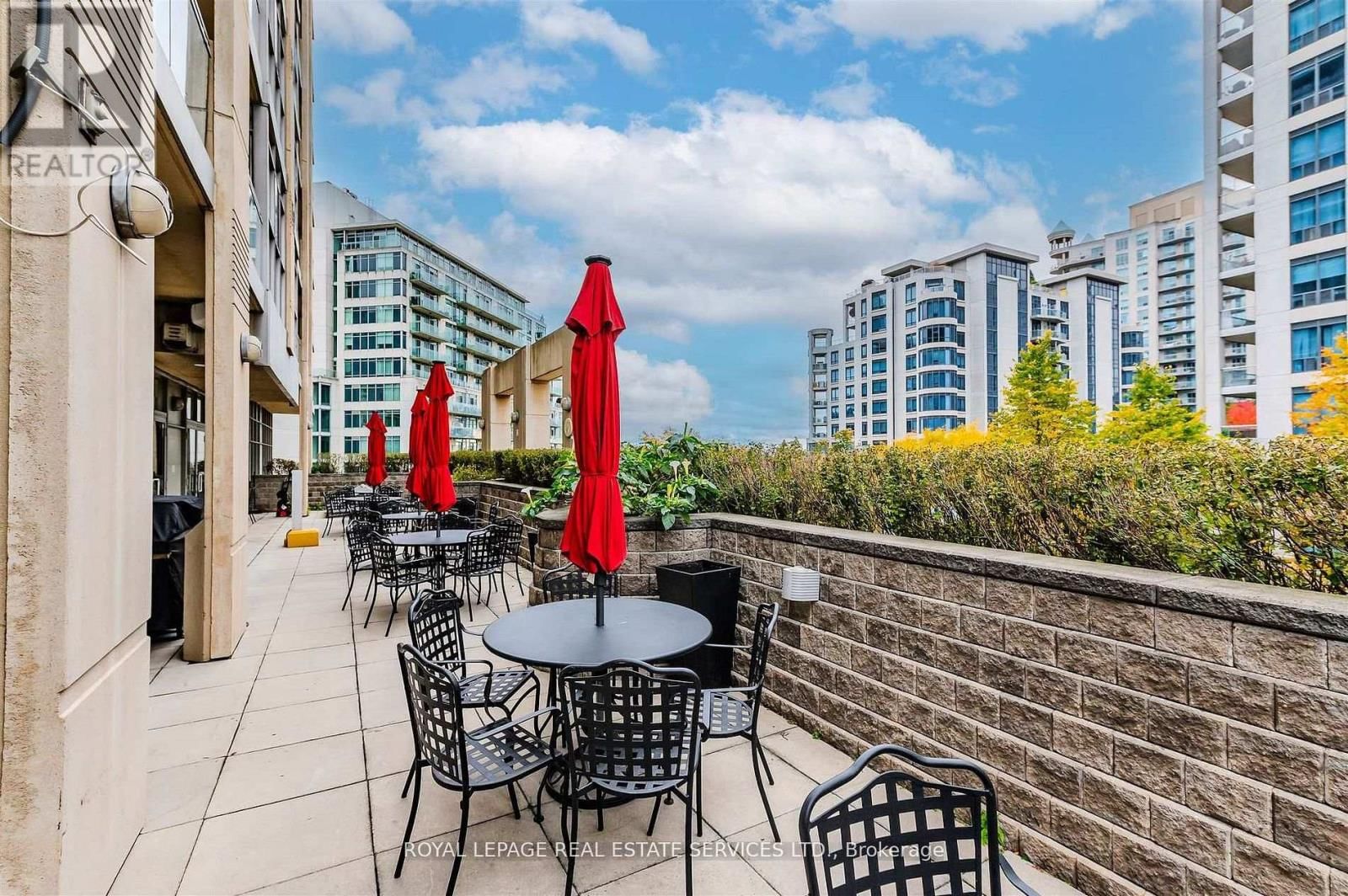 1109 - 3 MARINE PARADE DRIVE Image 40