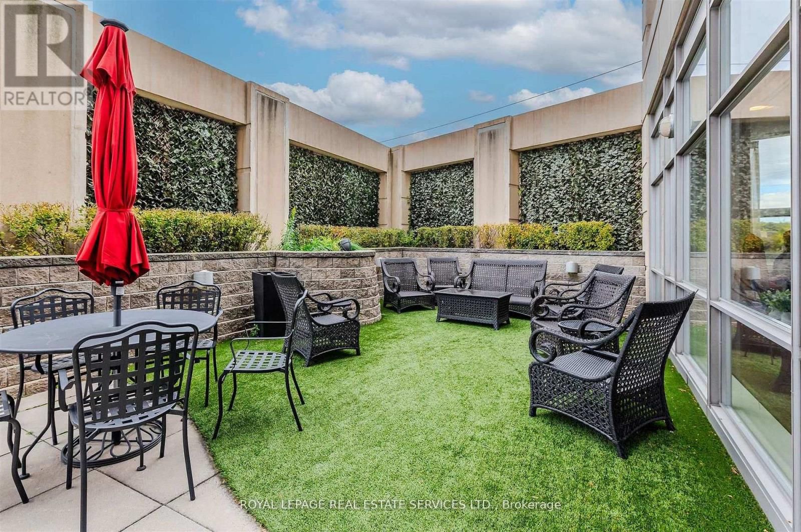 1109 - 3 MARINE PARADE DRIVE Image 41