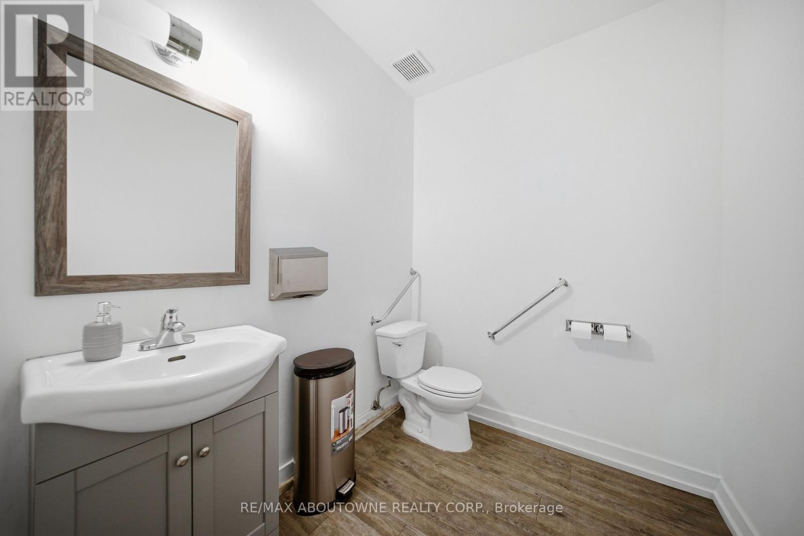 31 - 775 PACIFIC ROAD Image 10