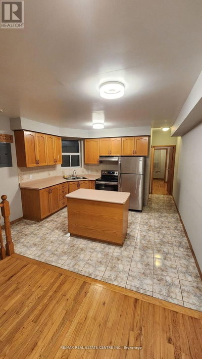 Commercial for Rent in Ontario