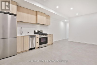 Commercial for Rent in Ontario