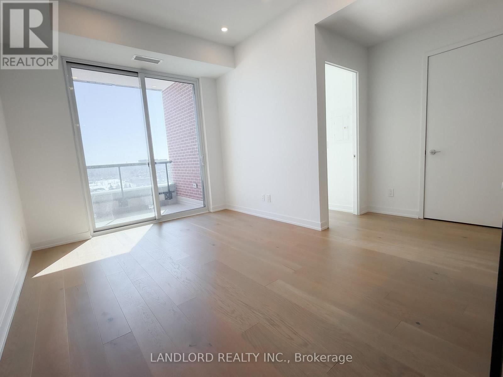 1207 - 3100 KEELE STREET Image 9