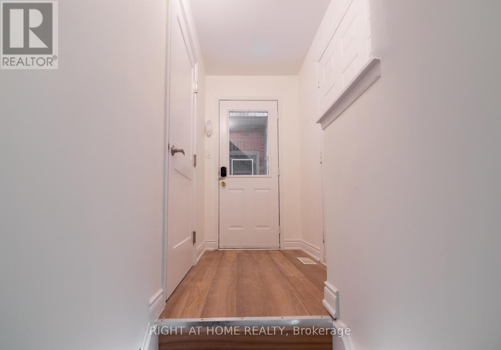 Lower - 58 LOCKHEED CRESCENT Image 13