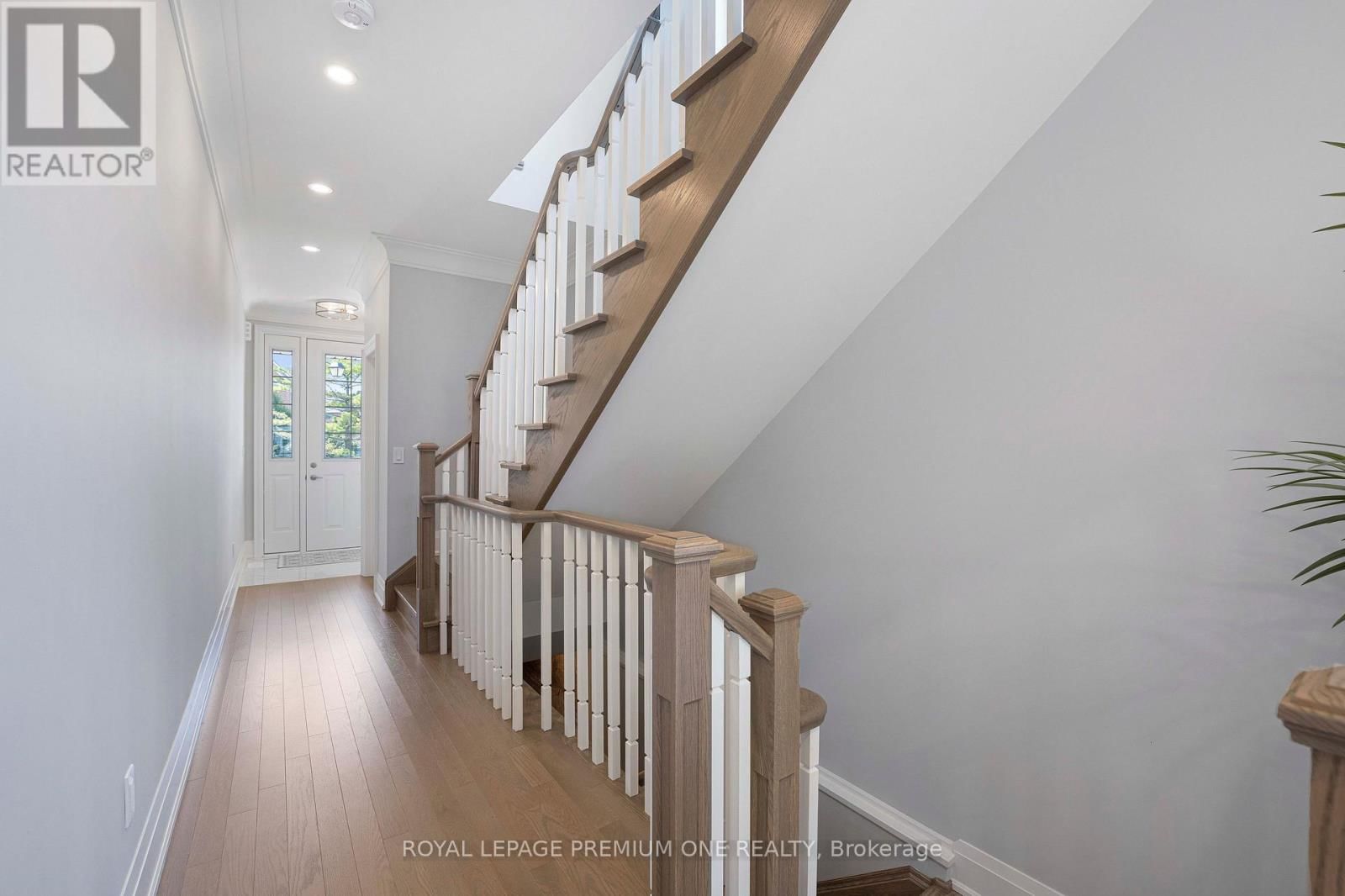 8 JACK KENNY COURT Image 18