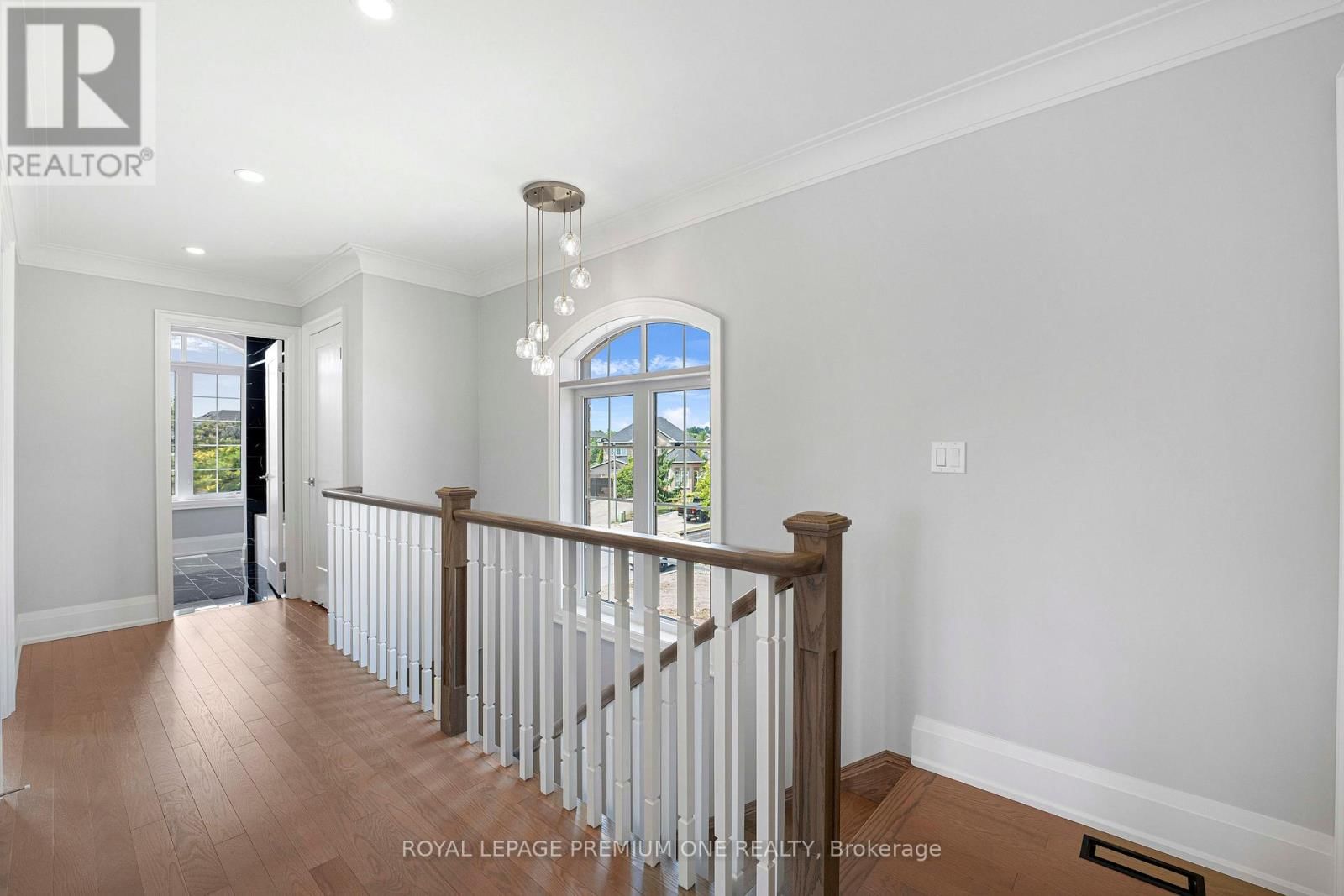 8 JACK KENNY COURT Image 20