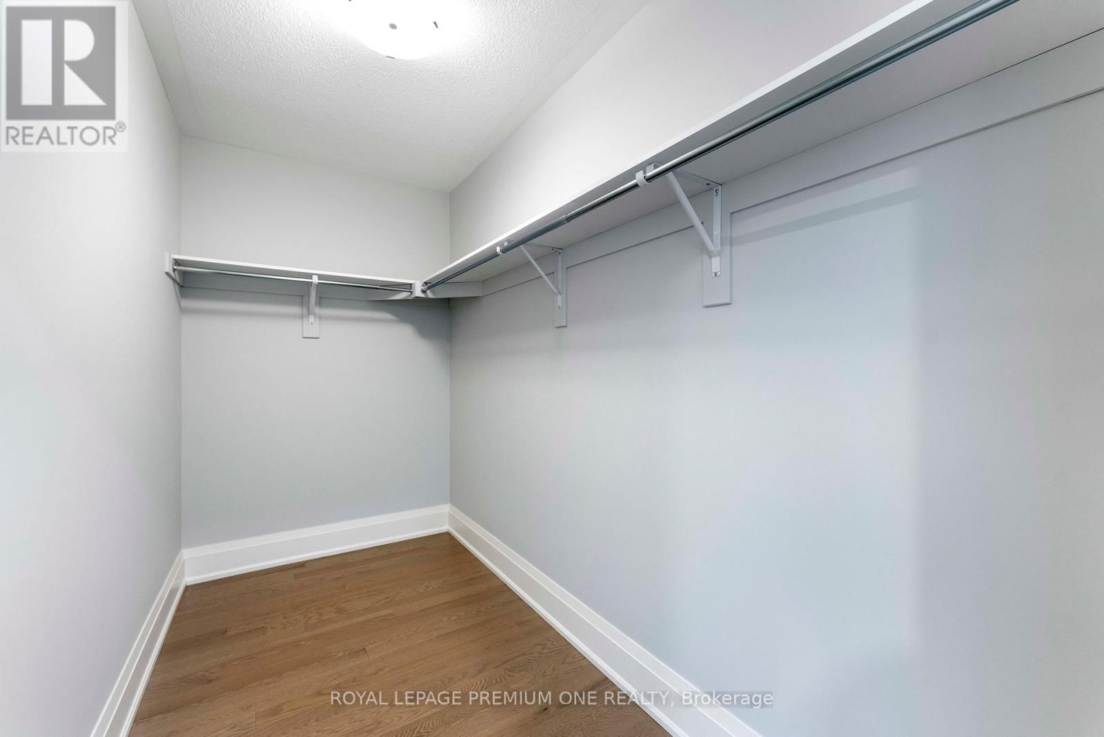 8 JACK KENNY COURT Image 24