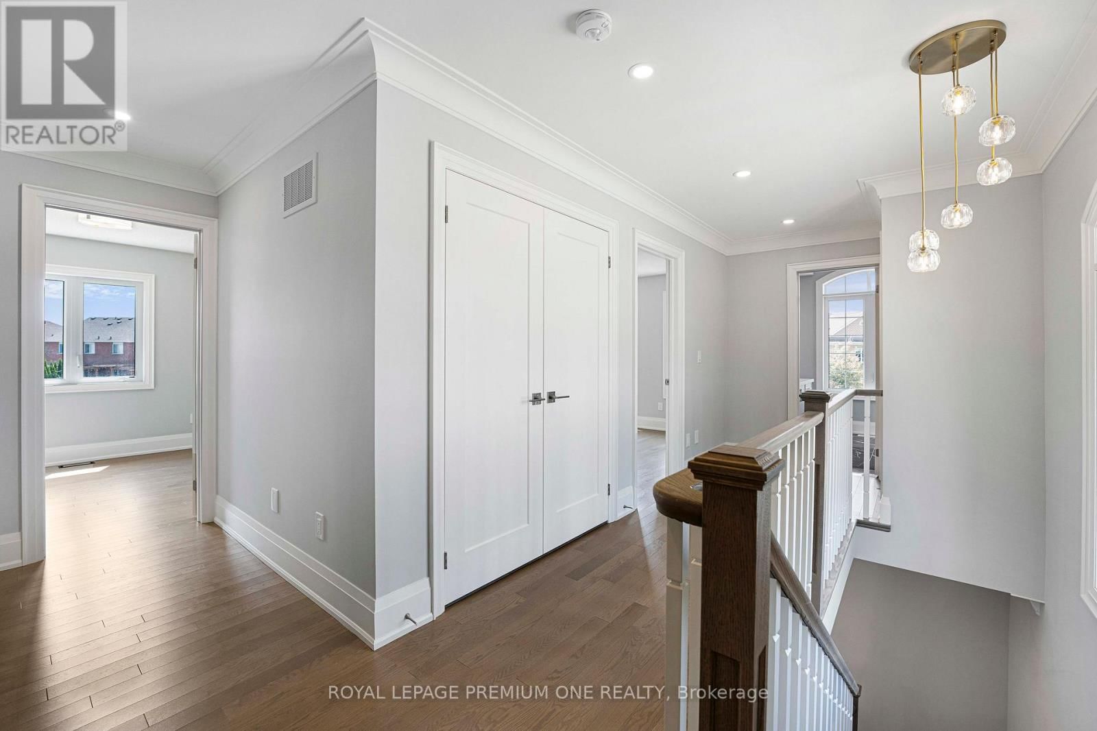 8 JACK KENNY COURT Image 29