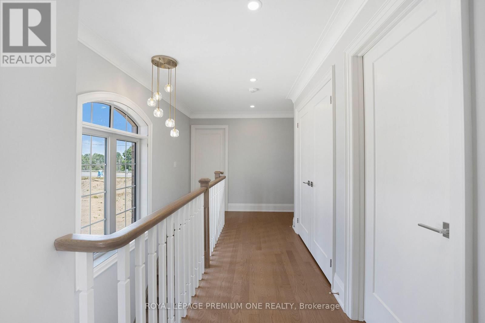 8 JACK KENNY COURT Image 41