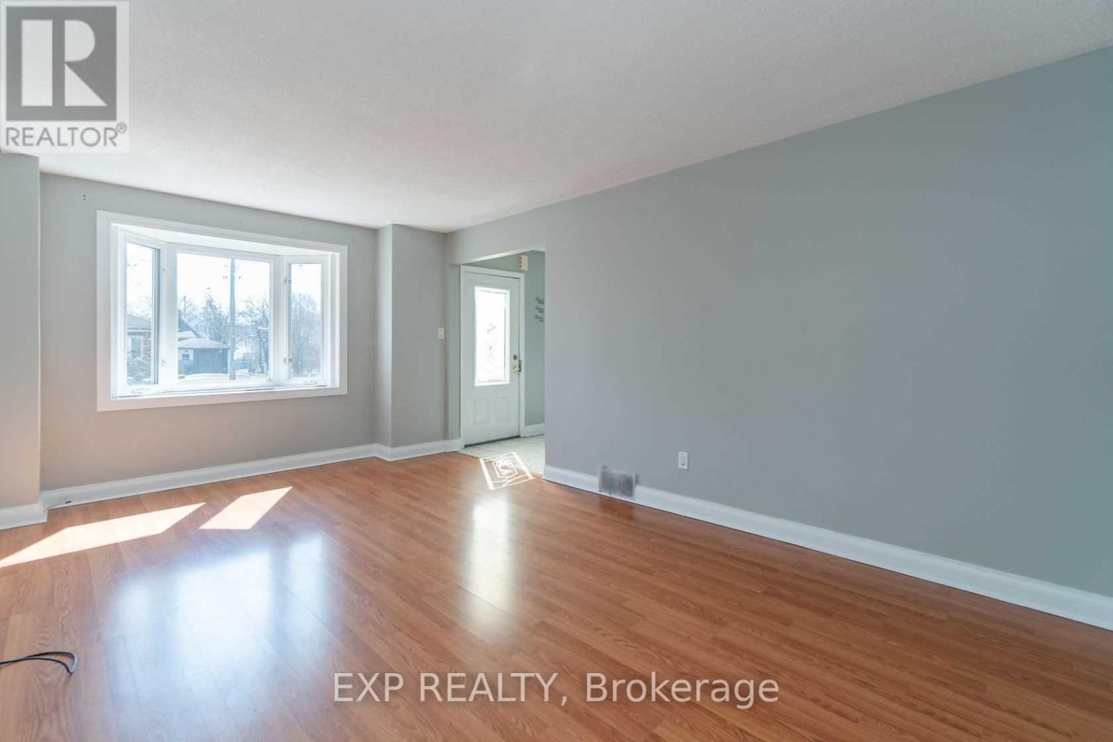 204 JOHN STREET Image 11