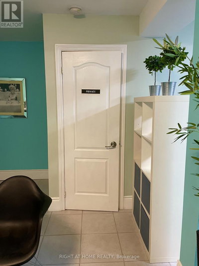 Commercial for Rent in Ontario