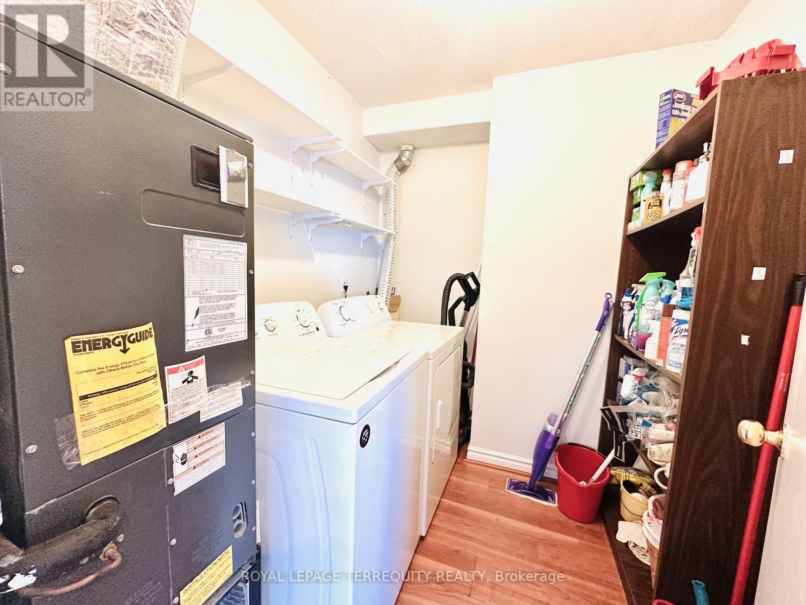 2212 - 155 MARLEE AVENUE Image 18