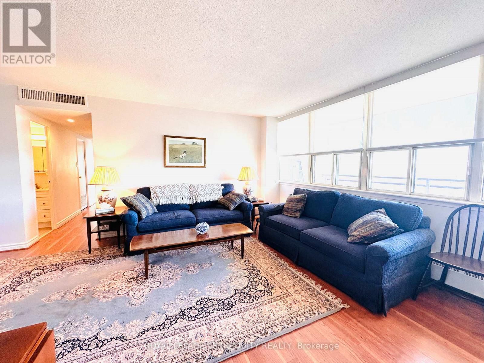 2212 - 155 MARLEE AVENUE Image 3