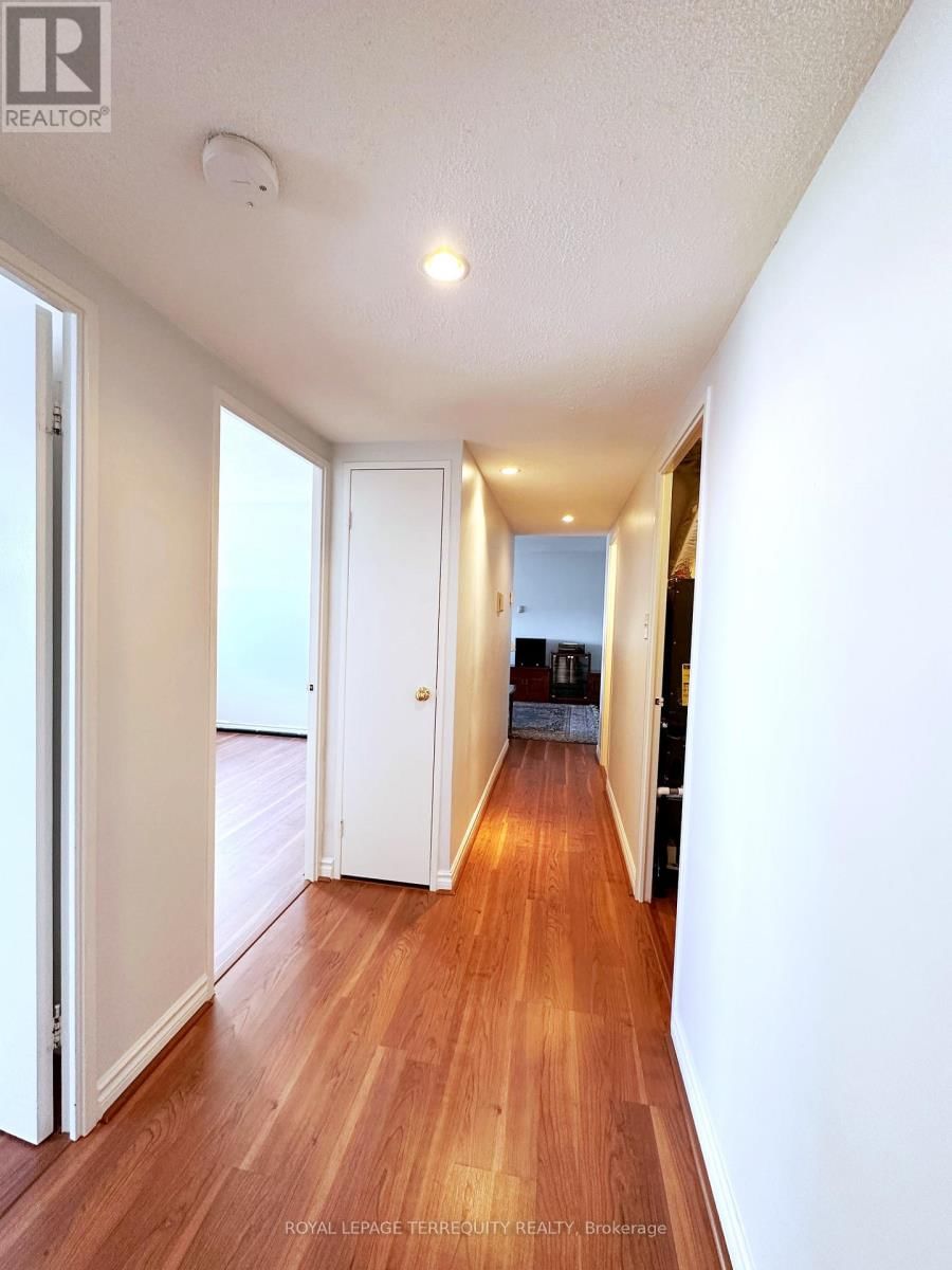 2212 - 155 MARLEE AVENUE Image 7