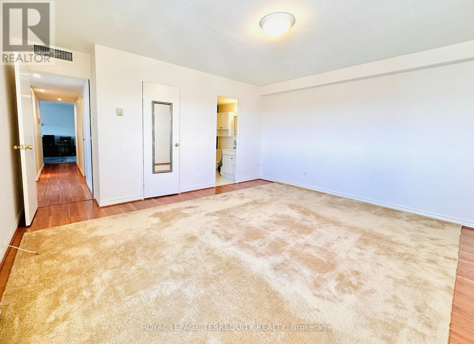 2212 - 155 MARLEE AVENUE Image 9