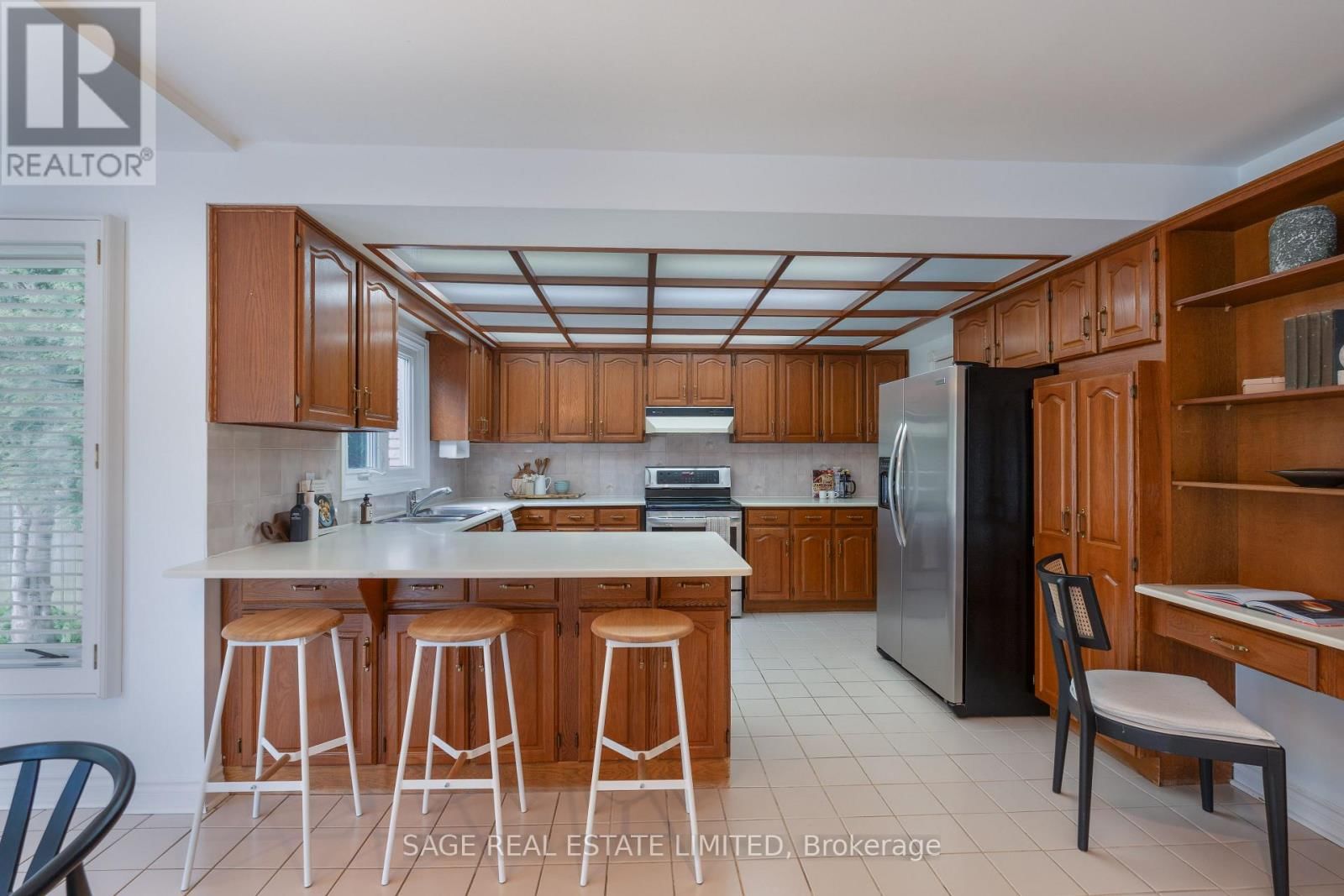 172 BURNHAMTHORPE ROAD Image 20