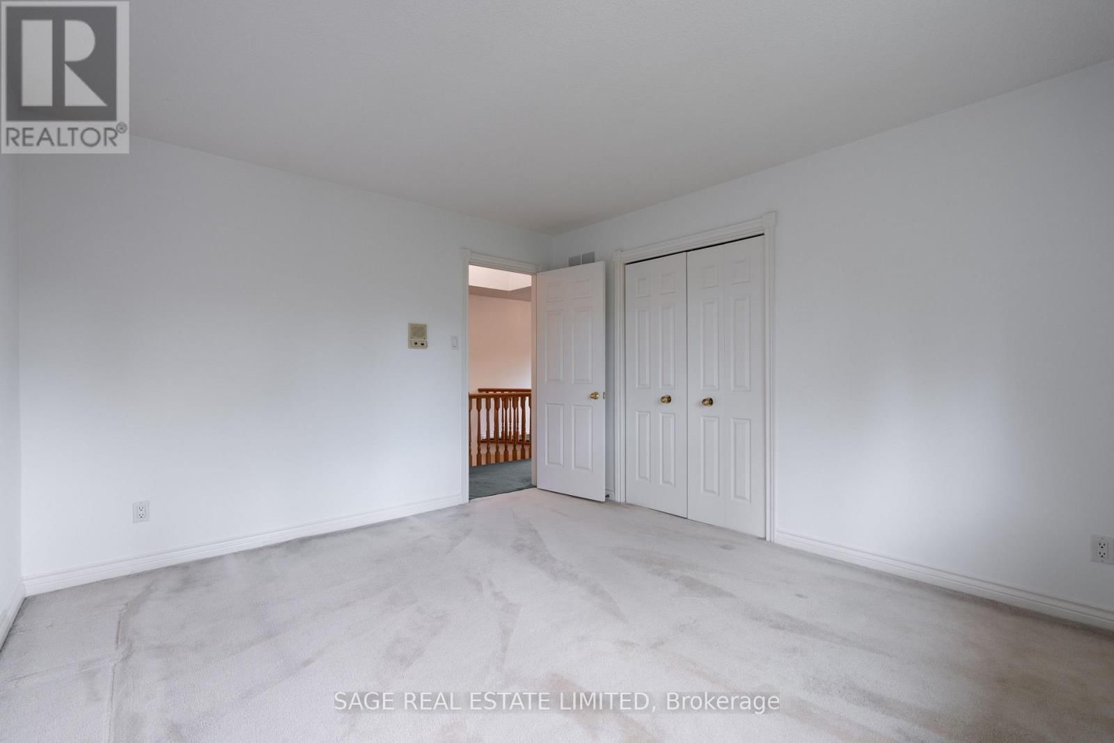 172 BURNHAMTHORPE ROAD Image 40