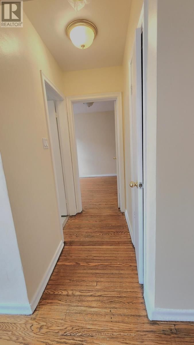 304 - 1 GREENBROOK DRIVE Image 14