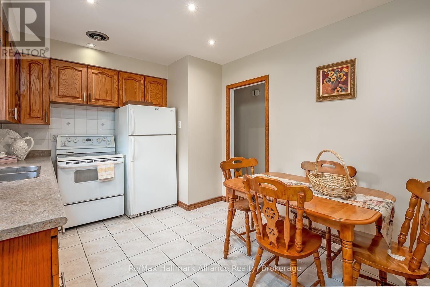 543 PINEGROVE ROAD Image 13