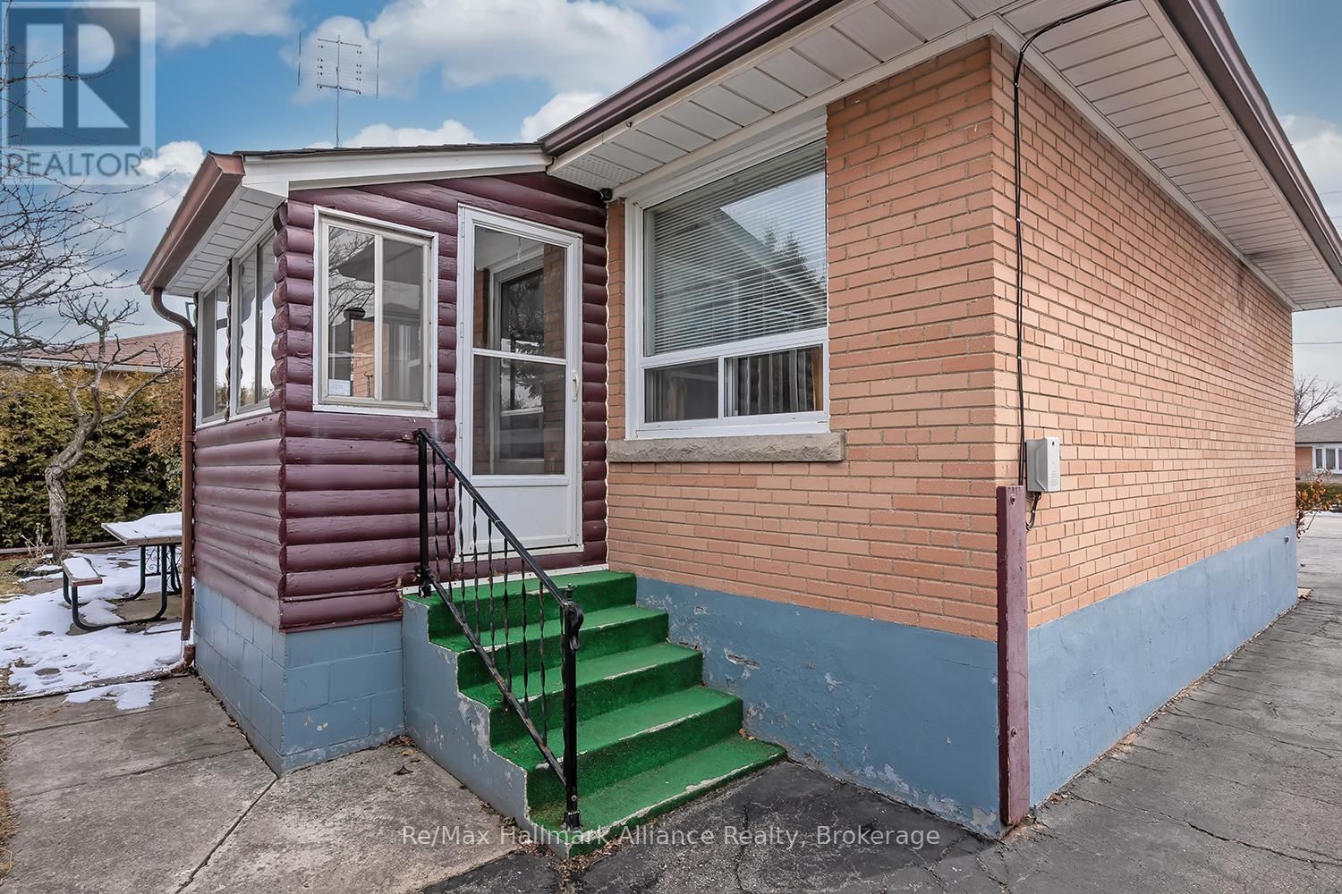 543 PINEGROVE ROAD Image 30