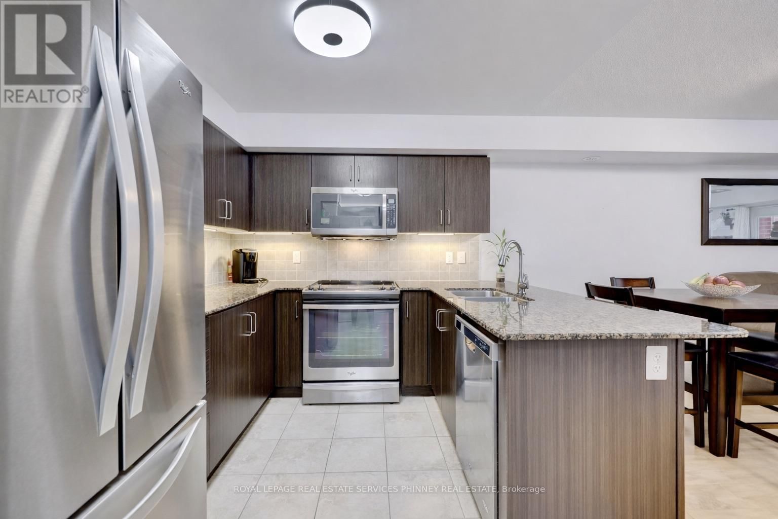 19 - 2504 POST ROAD Image 11