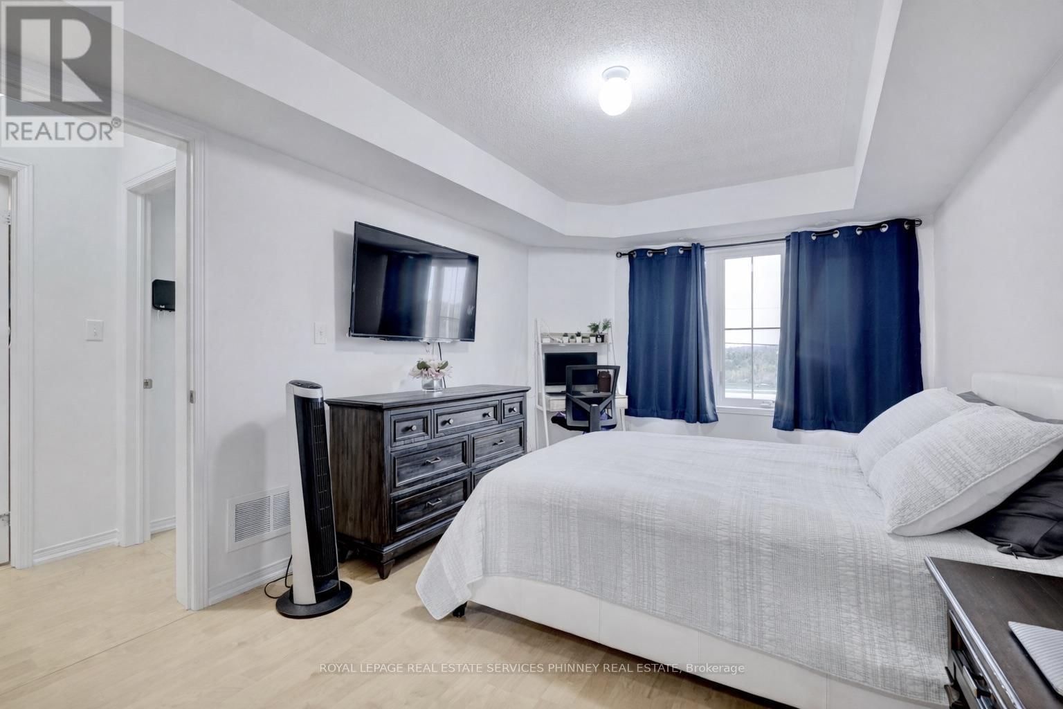 19 - 2504 POST ROAD Image 17