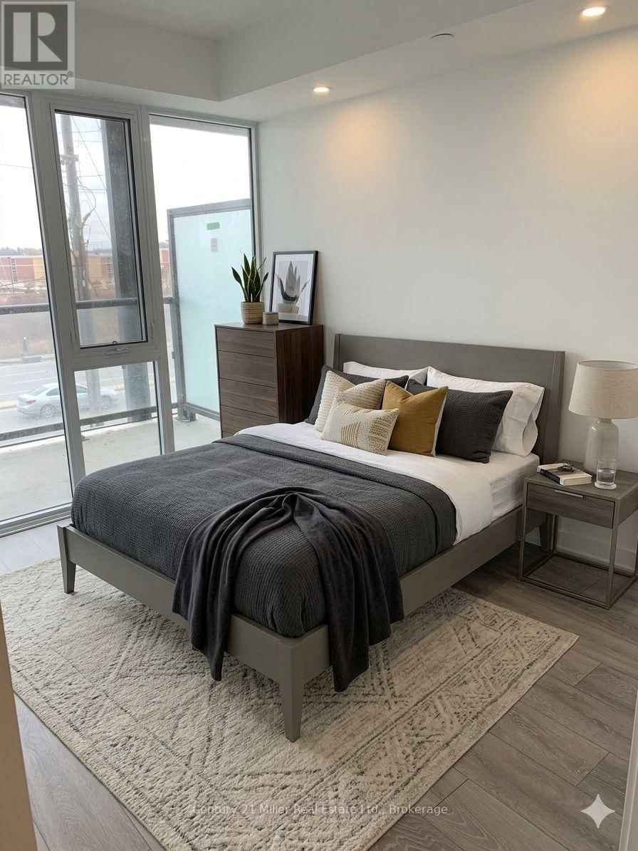 B307 - 3200 DAKOTA COMMON Image 12