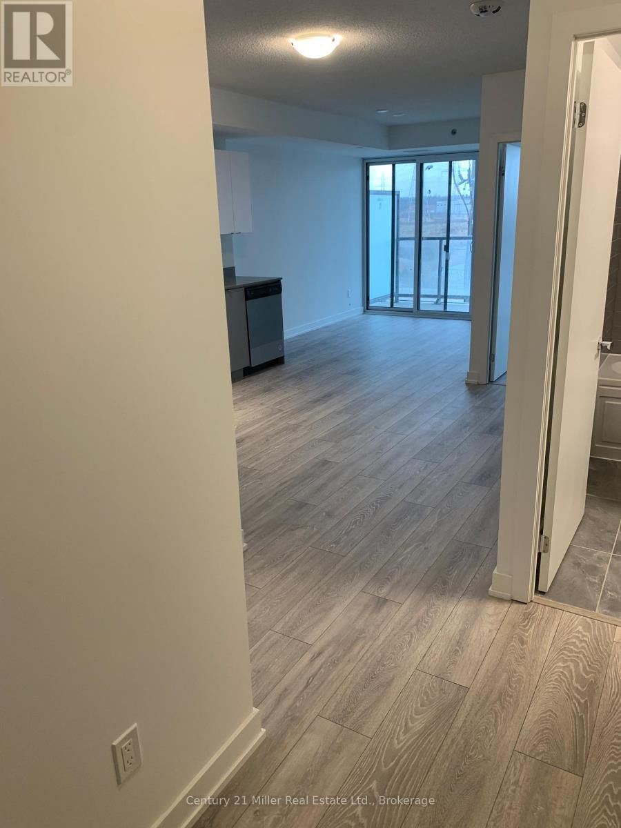 B307 - 3200 DAKOTA COMMON Image 8