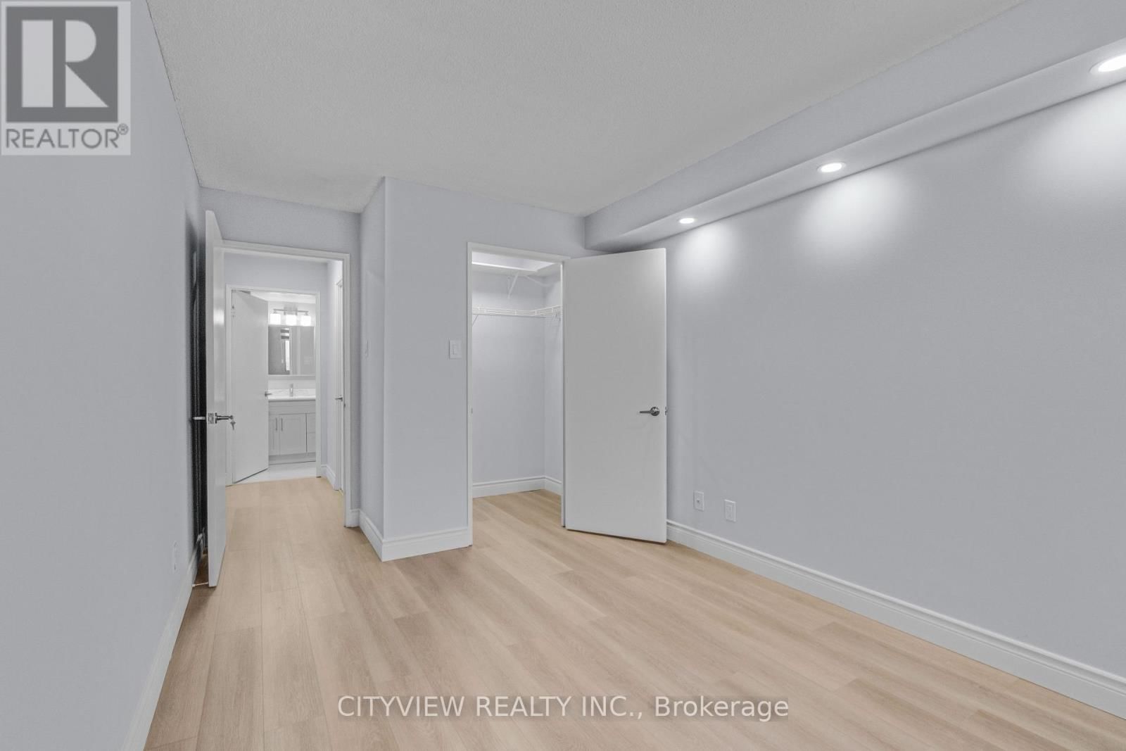 615 - 115 HILLCREST AVENUE Image 32