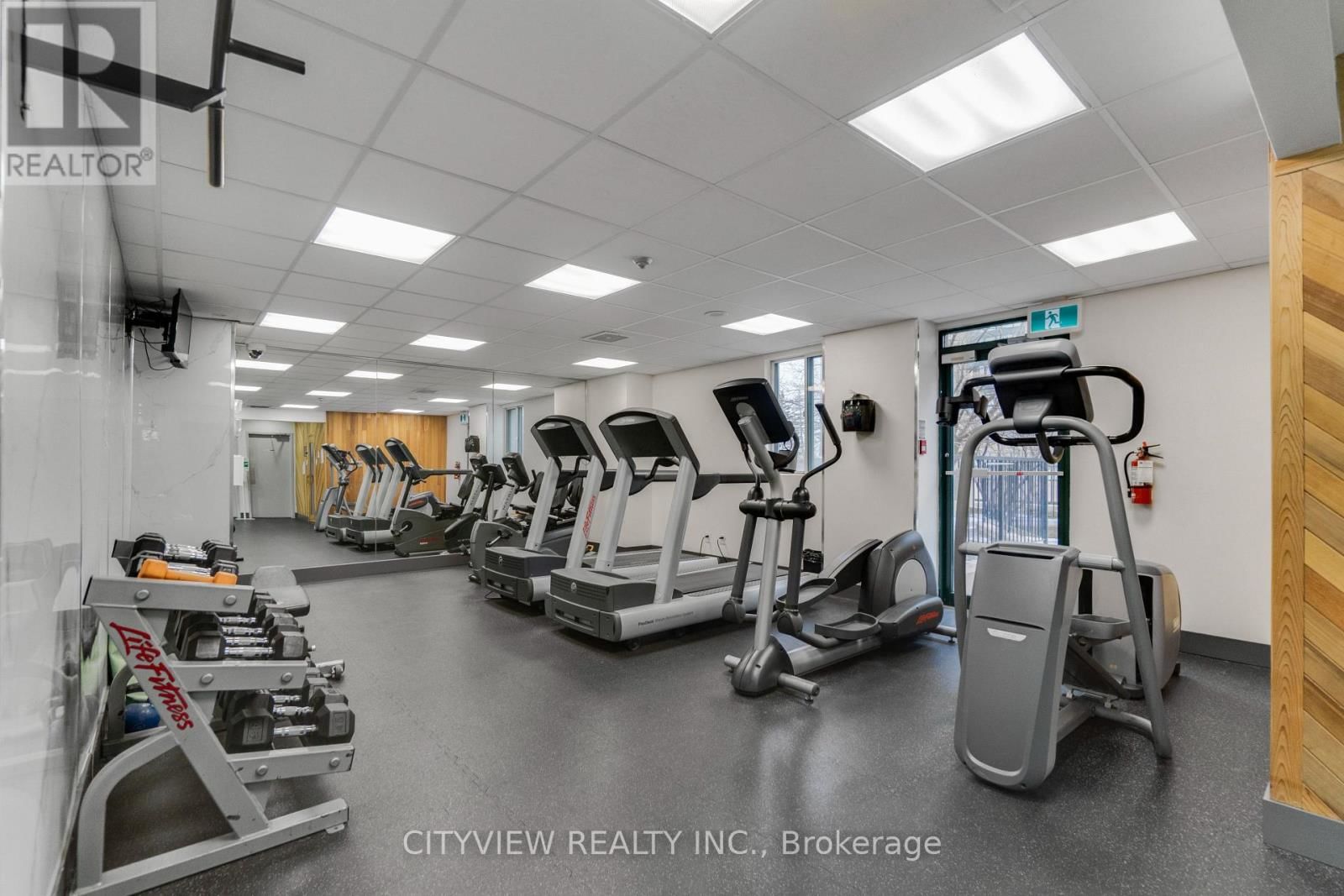 615 - 115 HILLCREST AVENUE Image 36