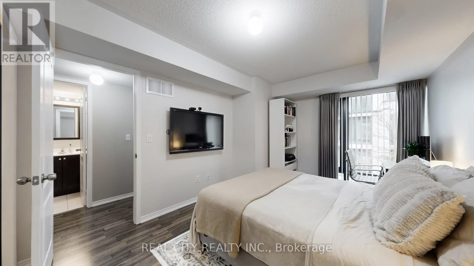 511 - 142 WIDDICOMBE HILL BOULEVARD Image 13