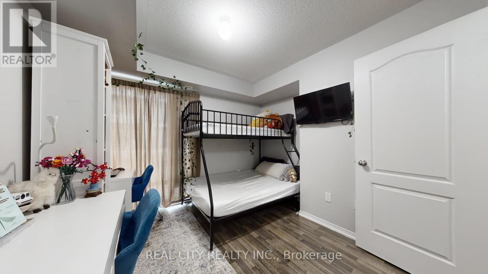 511 - 142 WIDDICOMBE HILL BOULEVARD Image 16