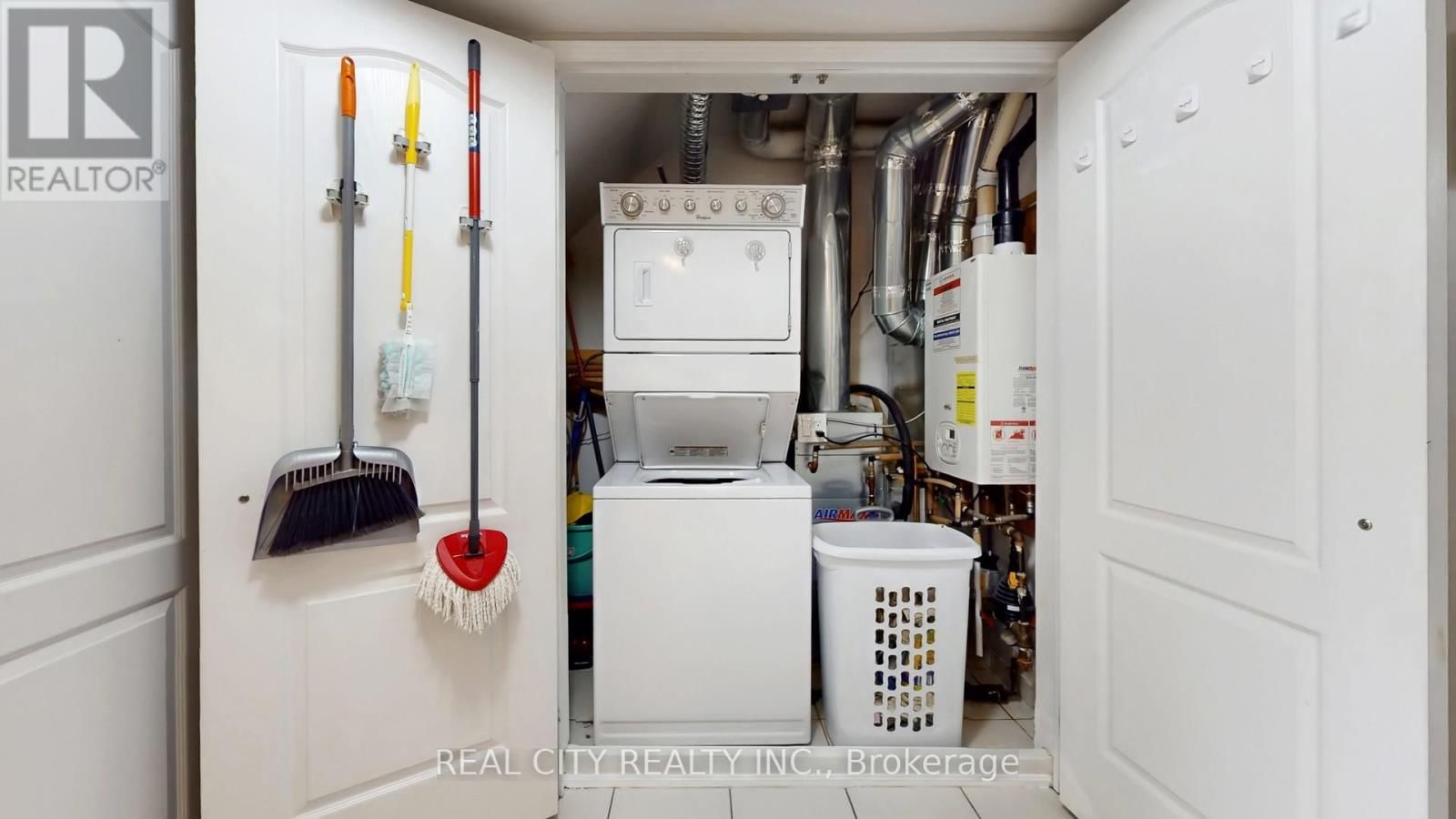 511 - 142 WIDDICOMBE HILL BOULEVARD Image 20