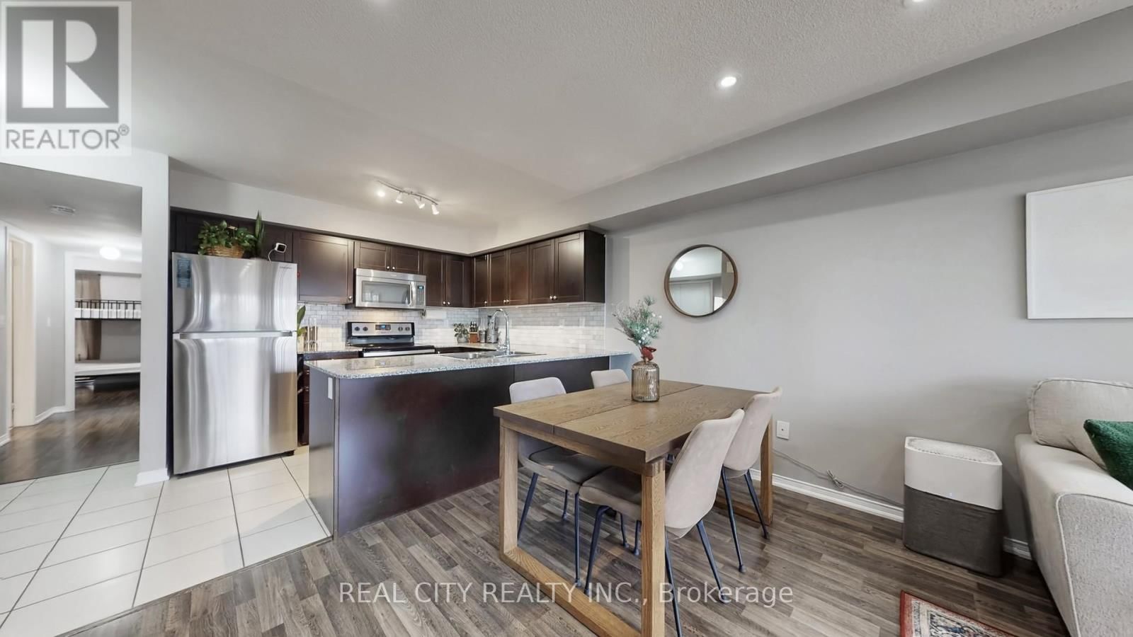 511 - 142 WIDDICOMBE HILL BOULEVARD Image 7