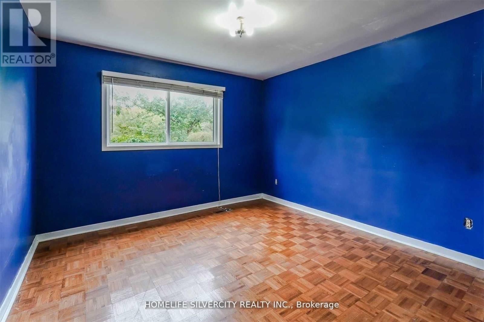 4395 CASTLEMORE ROAD Image 18