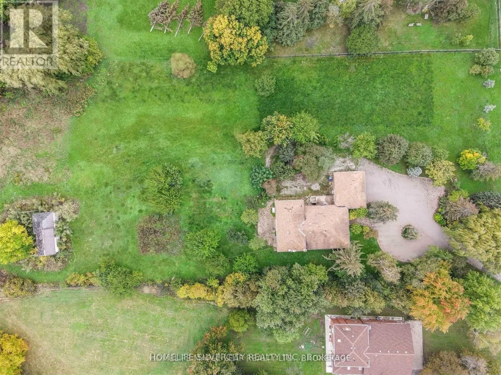 4395 CASTLEMORE ROAD Image 23