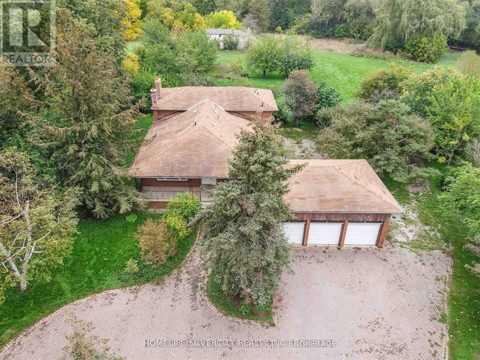 4395 CASTLEMORE ROAD Image 4