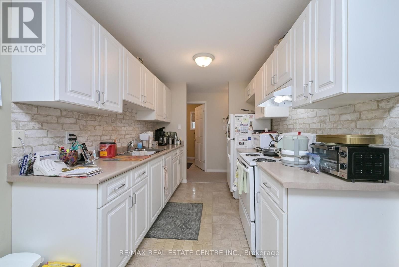 300A BROADWAY Image 14