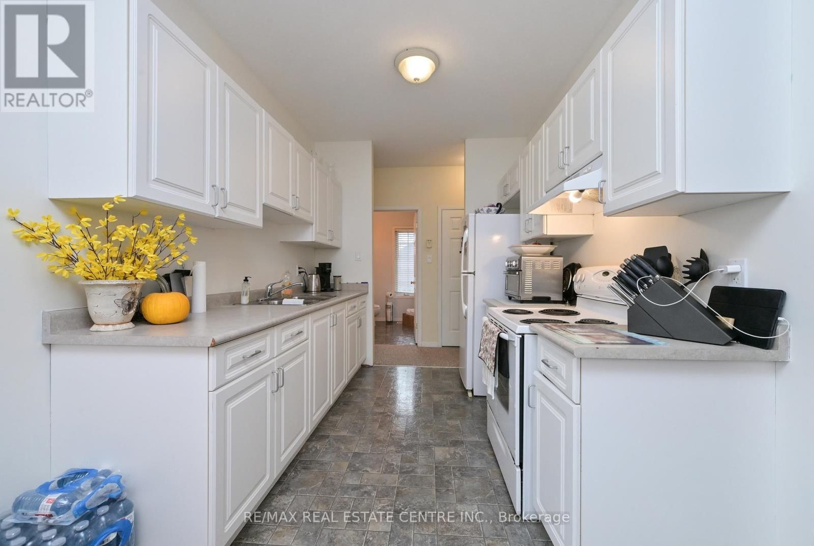 300A BROADWAY Image 7