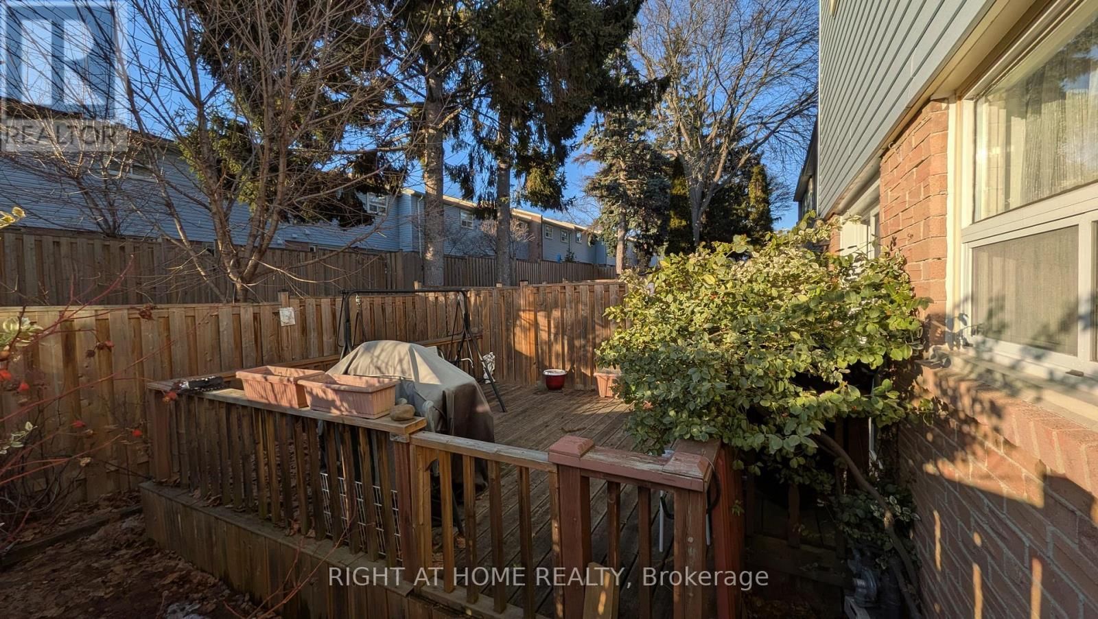 53 - 1055 SHAWNMARR ROAD Image 26