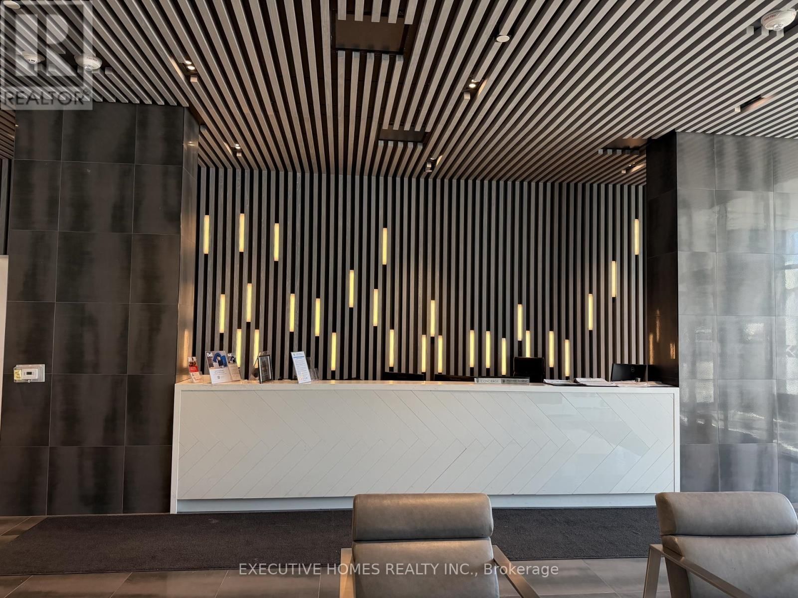 409 - 2481 TAUNTON ROAD Image 2